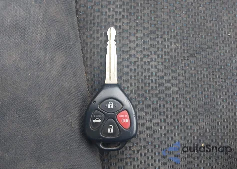 2010 Toyota Corolla S из США, поврежденный, VIN 2T1BU4EE8AC402106